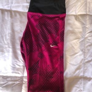 Nike Dri-Fit Graphic Pattern Leggings